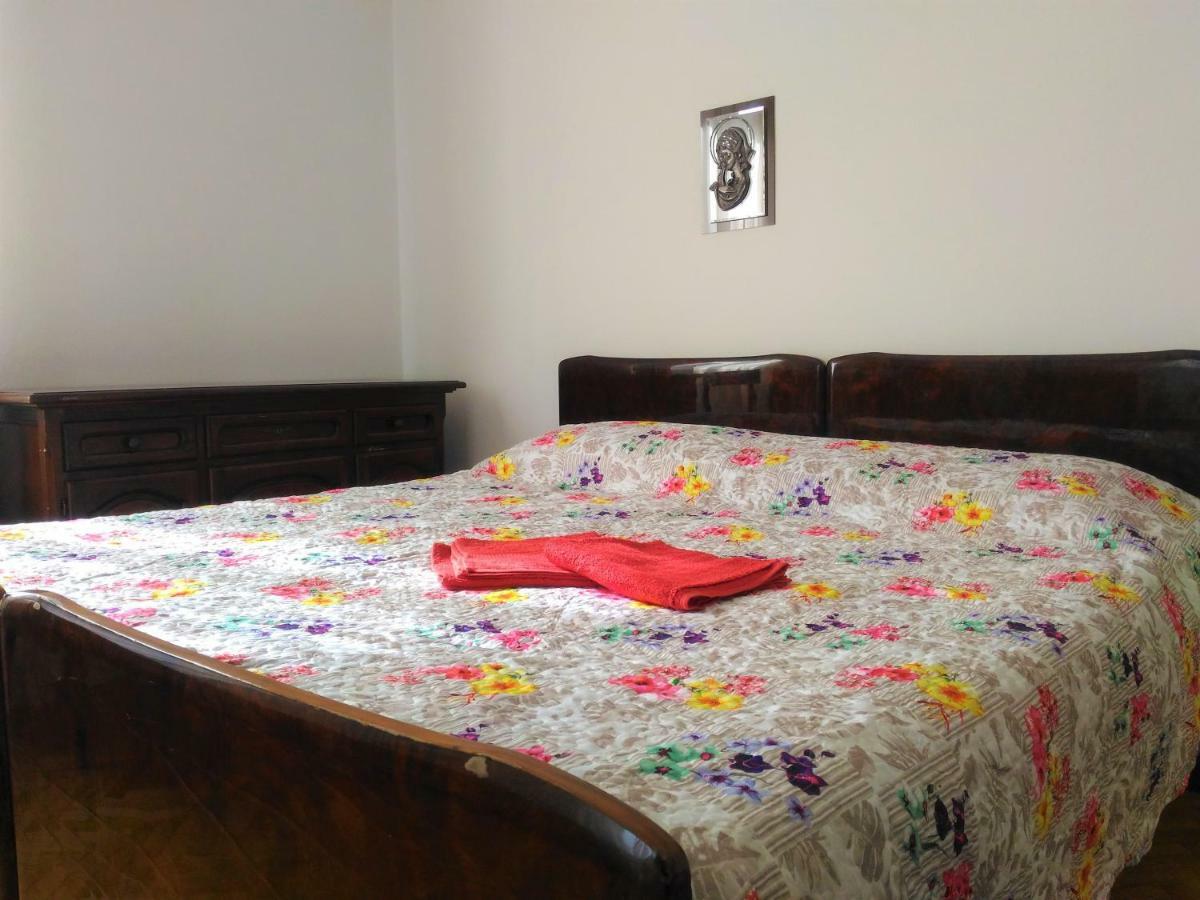 Melax Apartment *